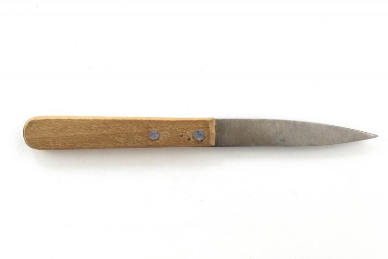 Wooden Handled Tapered Potters Knife P43 Wooden Handled Tapered Potters Knife P43