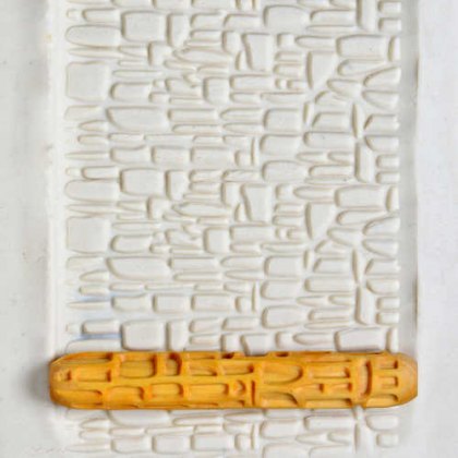 MKM Stone Wall Wooden Hand Roller HR-54