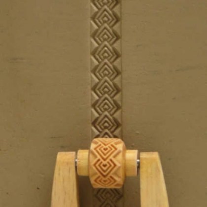 MKM Roller Mini 1cm Over-lapping Squares MRL-20