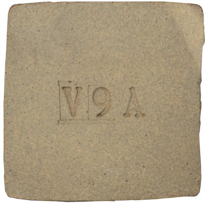 Buff Throwing Stoneware Clay V9A Buff Throwing Stoneware Clay V9A