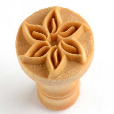 Medium Flower Outline MKM Stamp