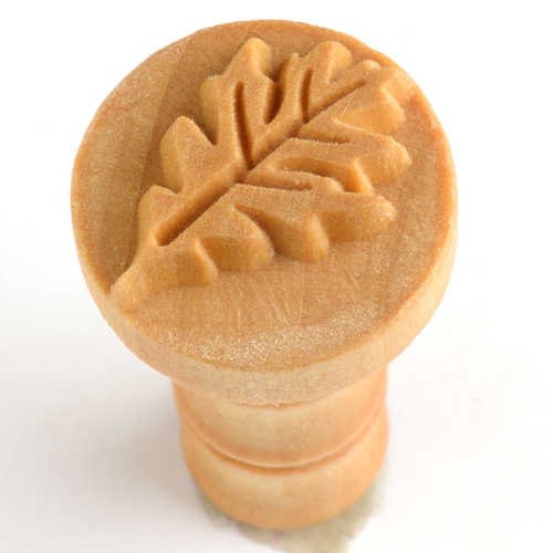 Medium Oak Leaf MKM Stamp Medium Oak Leaf MKM Stamp