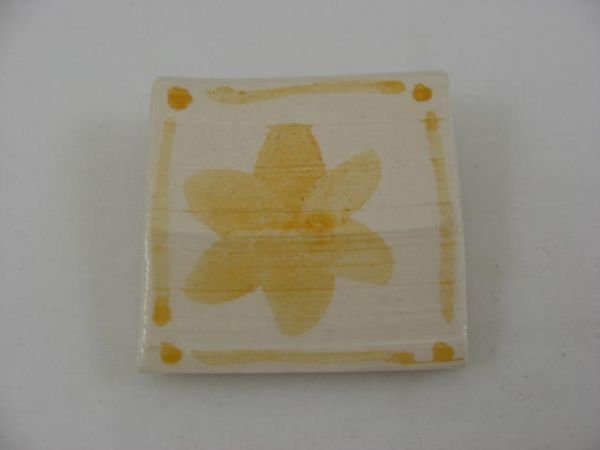 Mandarin Yellow Underglaze Powder B186